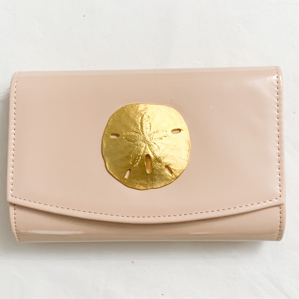 Gold Sand Dollar Patent leather Beige Clutch Bag with detachable chain